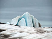 Les formes des icebergs sont parfois surprenantes.