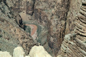 Little Colorado rejoint le Colorado au niveau du Grand Canyon et mêle ses eaux couleur de turquoise à celles boueuses du Colorado.