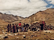 Dialogue par gestes avec des bergers au début de la vallée du Zanskar  (Lieu dit Box).
