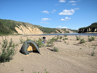 Camp spacieux dans les "Ramparts of the Porcupine";